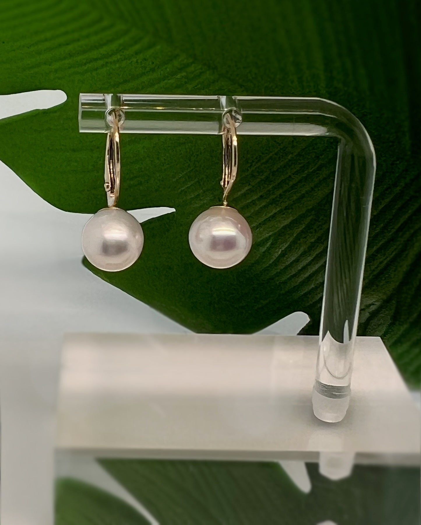14K Gold Freshwater Pearl Earrings: Handcrafted Dangle Lever Backs