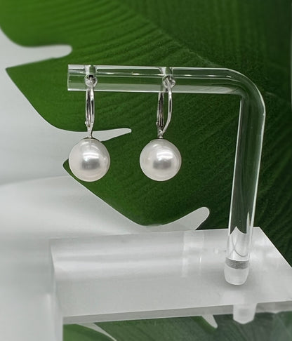 14K Gold Freshwater Pearl Earrings: Handcrafted Dangle Lever Backs