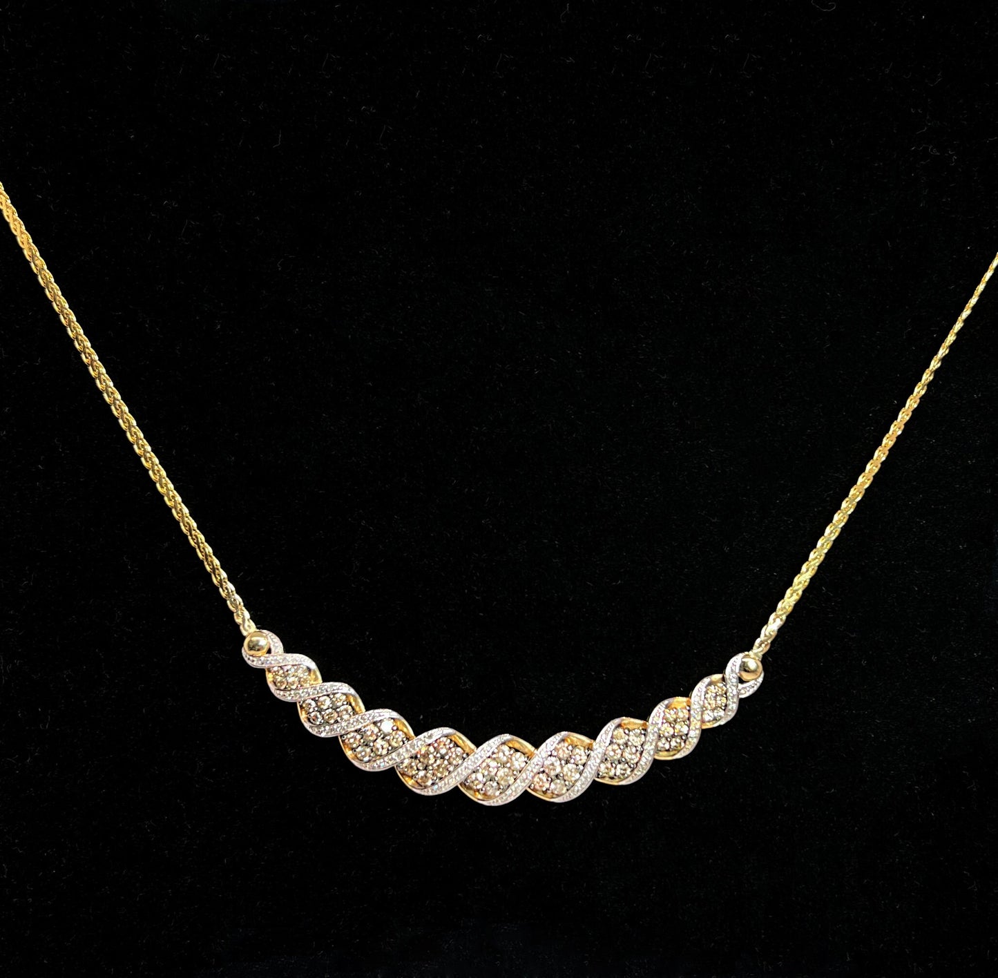 Vintage 14K Yellow Gold Chevron Necklace: 2Ct Champagne & White Diamond V Pendant