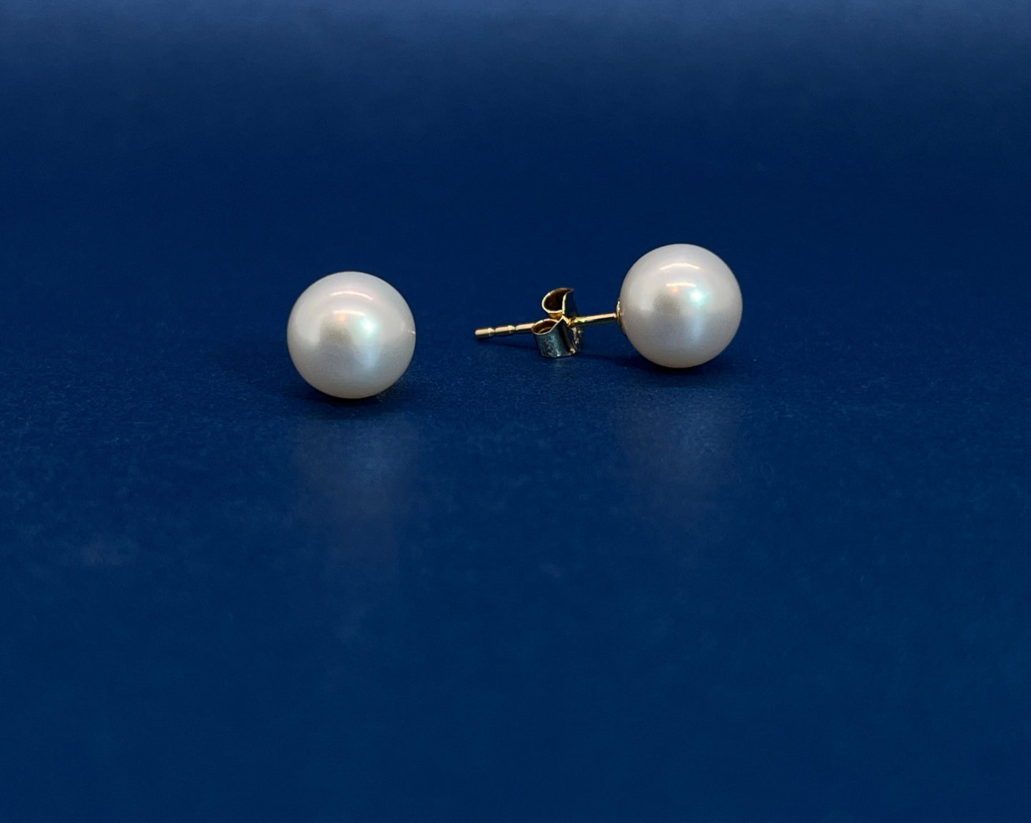 14k Gold Freshwater Pearl Stud Earrings: 6-8mm Genuine Pearl