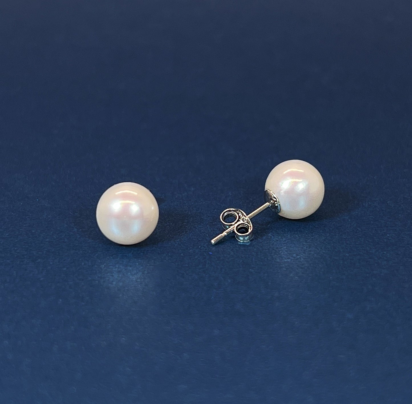 14k Gold Freshwater Pearl Stud Earrings: 6-8mm Genuine Pearl