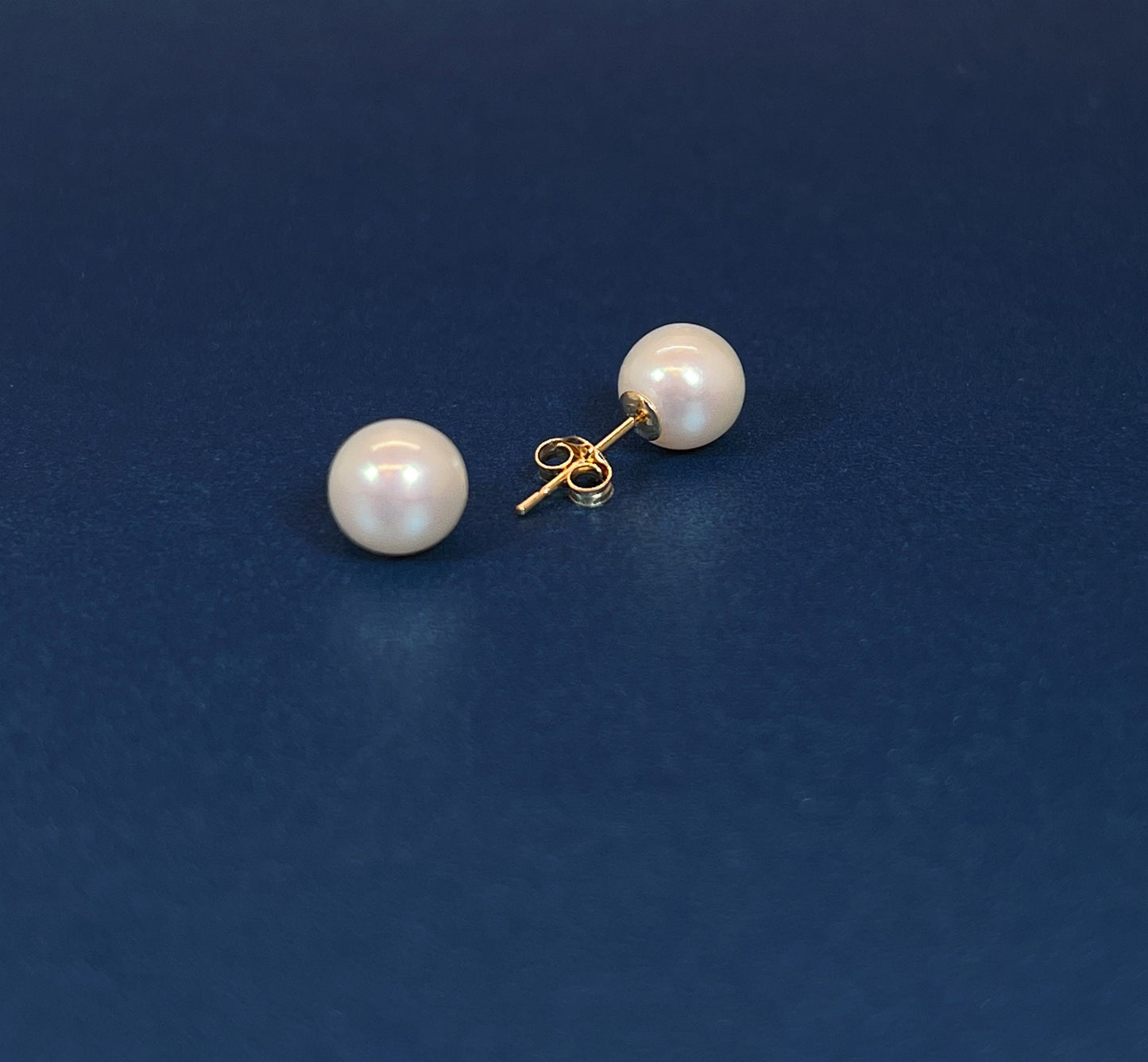 14k Gold Freshwater Pearl Stud Earrings: 6-8mm Genuine Pearl