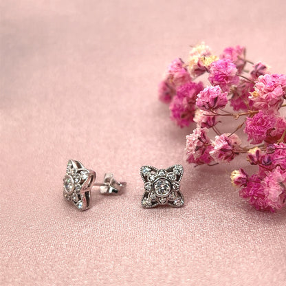 14K White Gold Diamond Stud Earrings: Flower Halo, VS1-H, 0.50 TCW